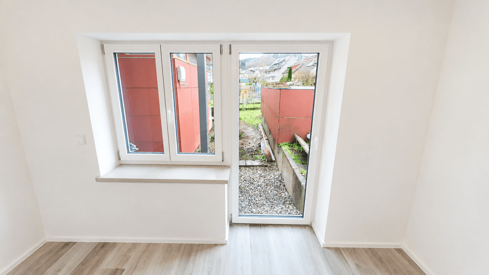Prenájom bytu 2-izbový 70 m², Rheinstraße 14, Gailingen am Hochrhein, Bádensko-Wurttembersko Prenájom bytu 2-izbový 70 m², Rheinstraße 14, Gailingen am Hochrhein, Bádensko-Wurttembersko