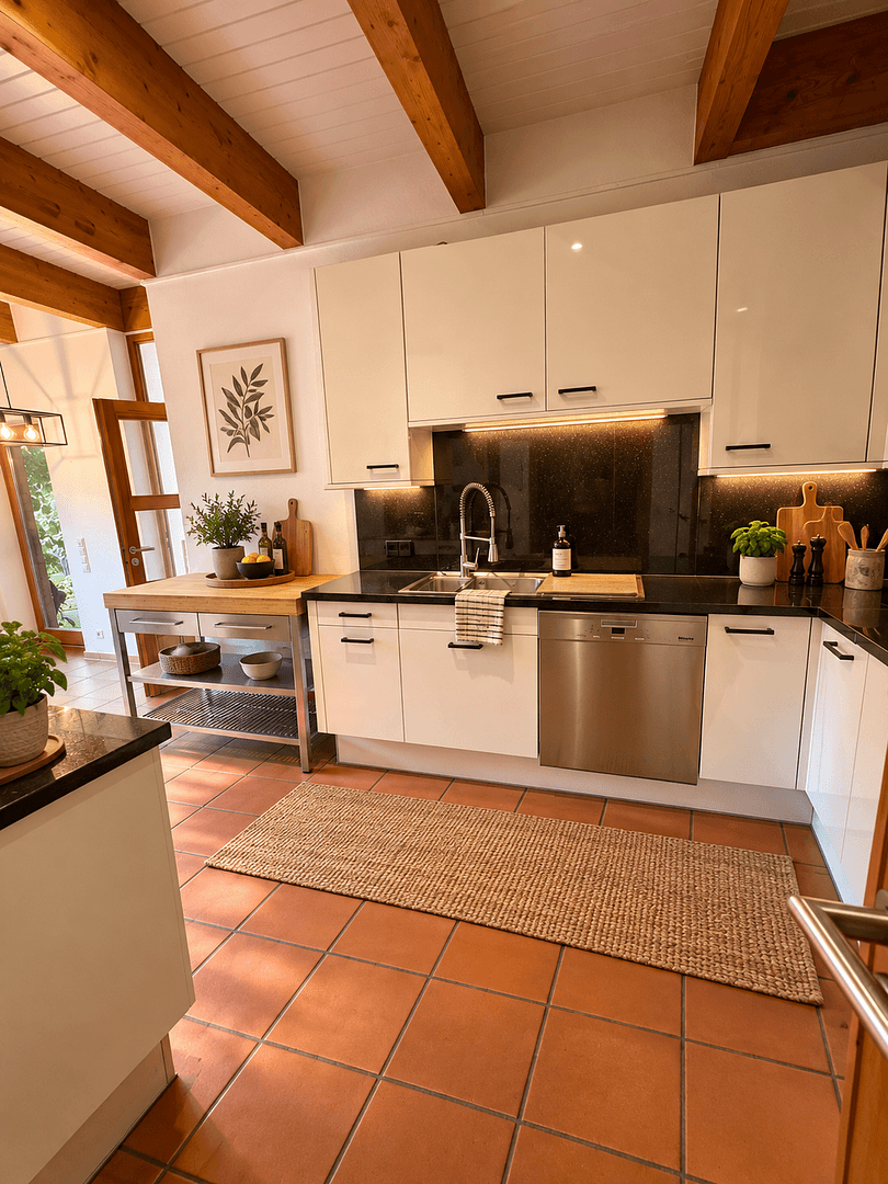 Predaj domu 244 m², pozemok 700 m², Burgwedel, Dolné Sasko Predaj domu 244 m², pozemok 700 m², Burgwedel, Dolné Sasko