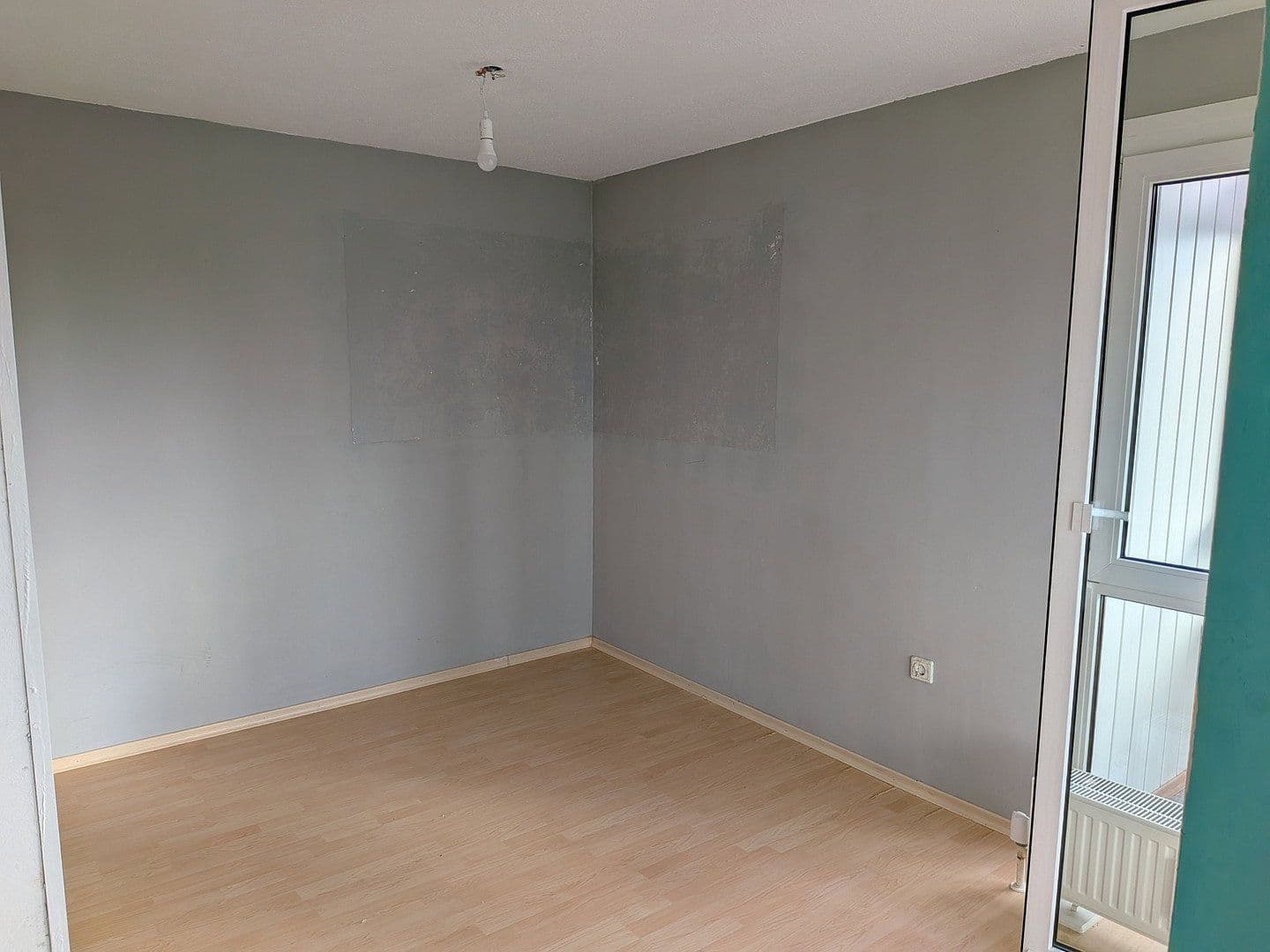 Prenájom bytu 3-izbový 82 m², Schwäbisch Gmünd, Bádensko-Wurttembersko Prenájom bytu 3-izbový 82 m², Schwäbisch Gmünd, Bádensko-Wurttembersko