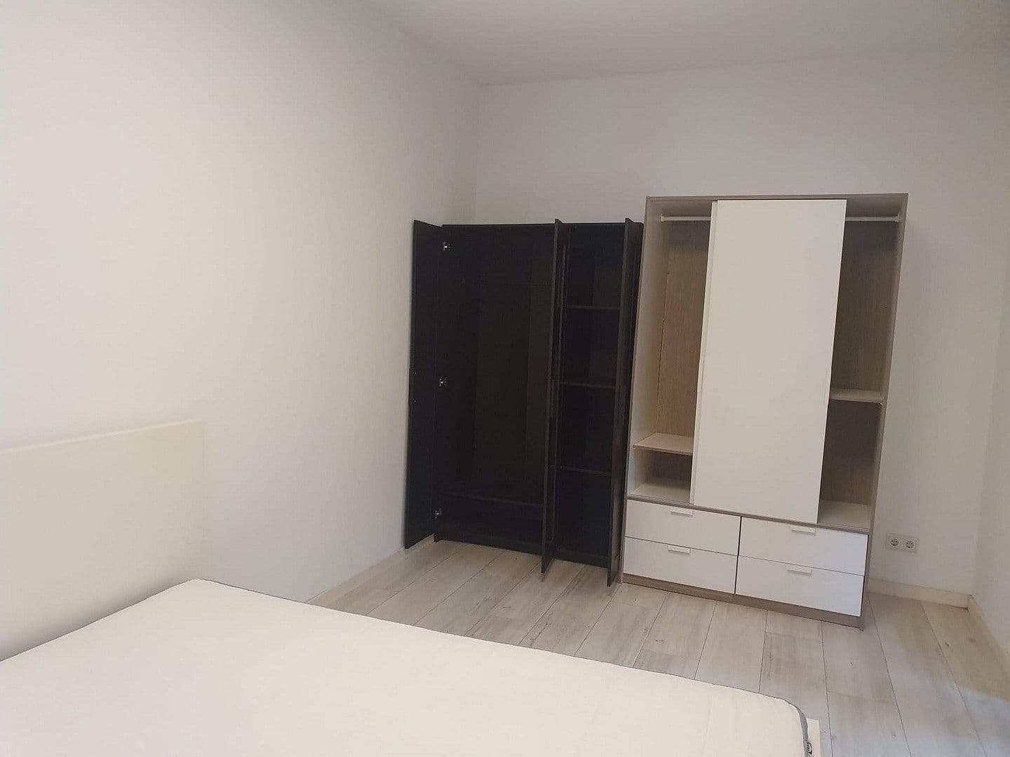 Prenájom bytu 2-izbový 60 m², Günderrodestr. 23, Frankfurt, Hesensko Prenájom bytu 2-izbový 60 m², Günderrodestr. 23, Frankfurt, Hesensko