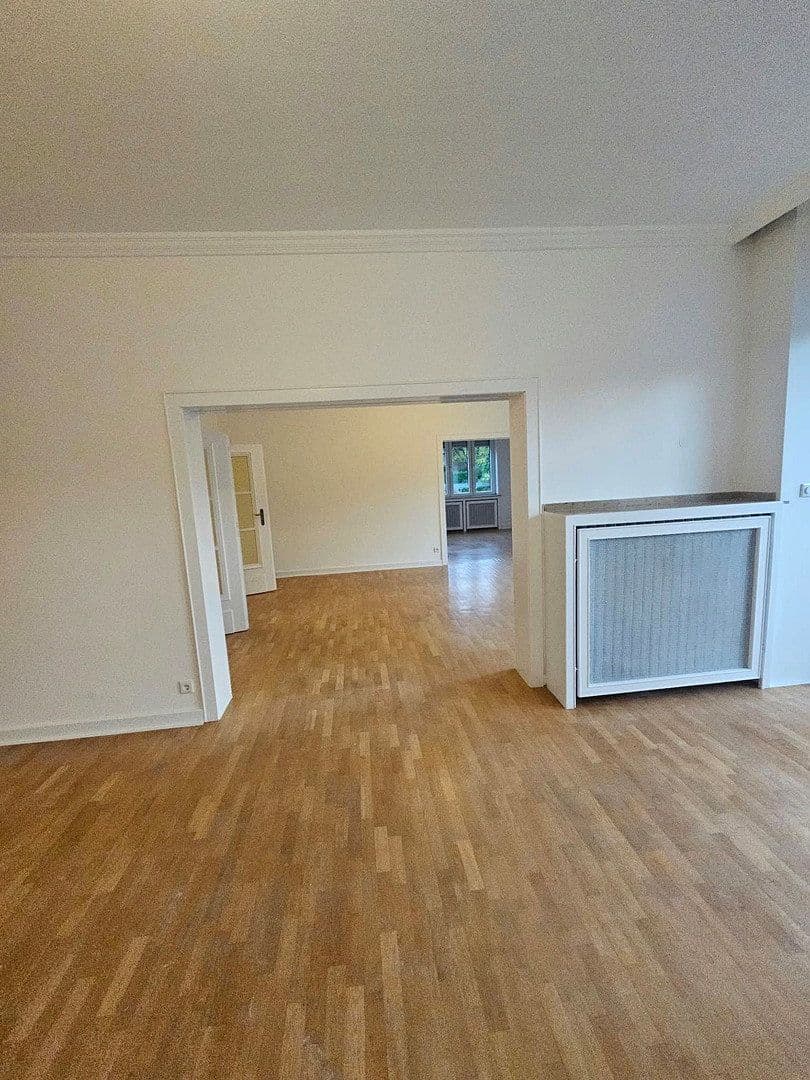 Prenájom bytu 5-izbový 137 m², Krefeld - Bockum, Severné Porýnie - Westfálsko Prenájom bytu 5-izbový 137 m², Krefeld - Bockum, Severné Porýnie - Westfálsko