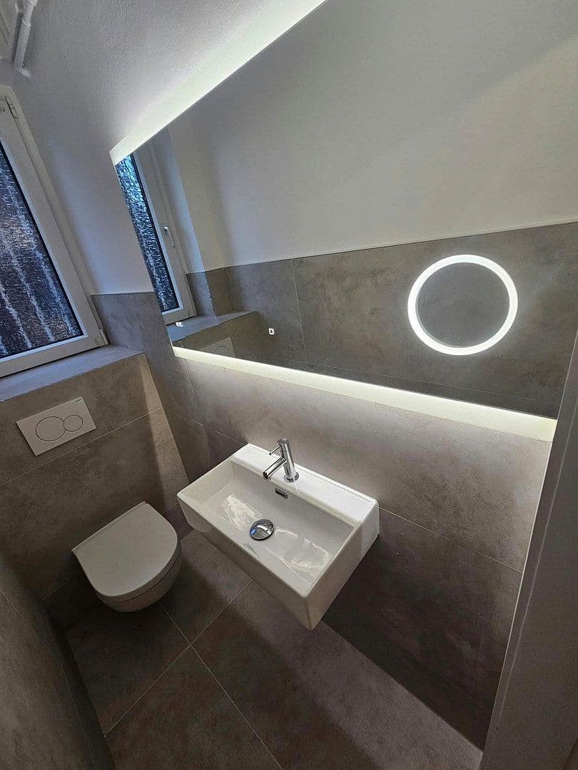 Prenájom bytu 5-izbový 137 m², Krefeld - Bockum, Severné Porýnie - Westfálsko Prenájom bytu 5-izbový 137 m², Krefeld - Bockum, Severné Porýnie - Westfálsko