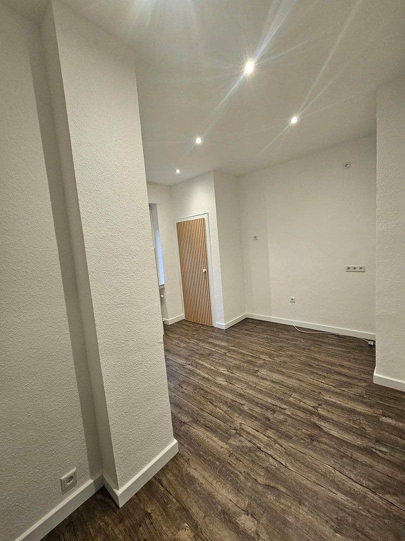 Prenájom bytu 5-izbový 137 m², Krefeld - Bockum, Severné Porýnie - Westfálsko Prenájom bytu 5-izbový 137 m², Krefeld - Bockum, Severné Porýnie - Westfálsko