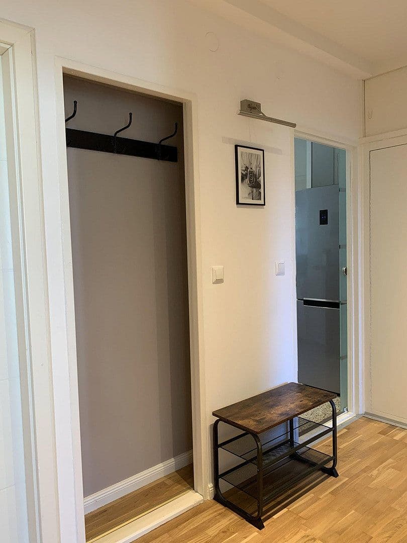Prenájom bytu 2-izbový 57 m², Berlin-Steglitz, Berlín Prenájom bytu 2-izbový 57 m², Berlin-Steglitz, Berlín