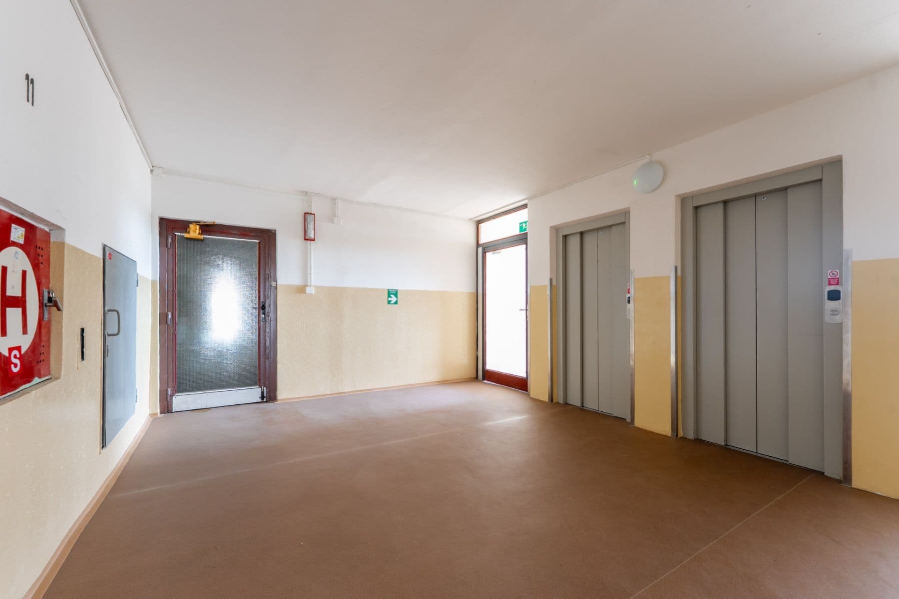 Predaj bytu 3-izbový 62 m², Nad Lesním divadlem, Praha, Praha Predaj bytu 3-izbový 62 m², Nad Lesním divadlem, Praha, Praha