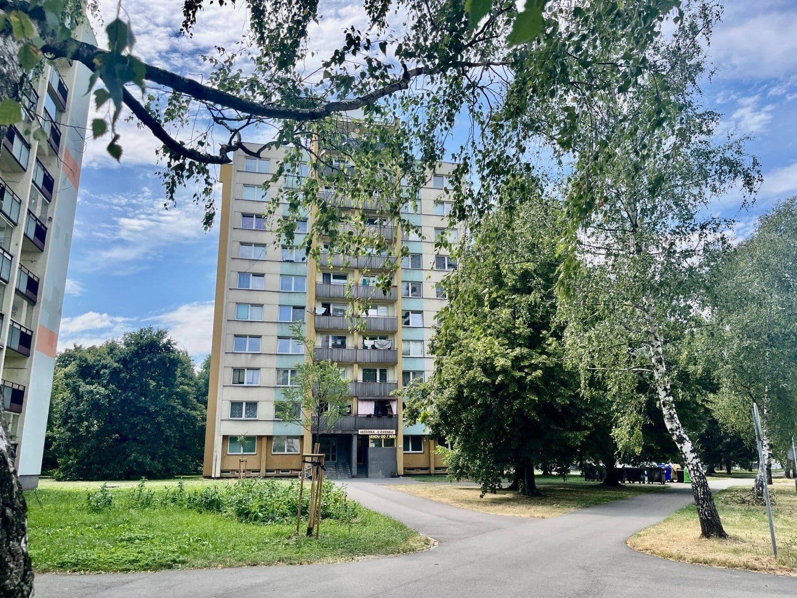 Prenájom bytu 1-izbový 28 m², Československé armády, Frýdek-Místek, Moravskoslezský kraj Prenájom bytu 1-izbový 28 m², Československé armády, Frýdek-Místek, Moravskoslezský kraj