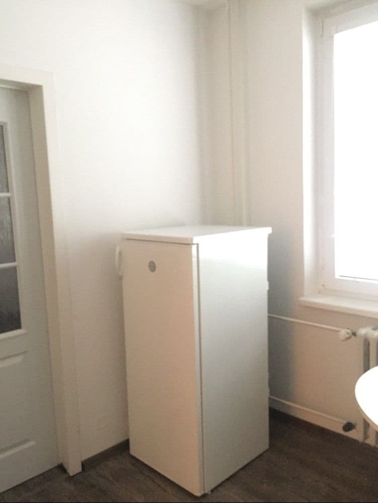 Prenájom bytu 1-izbový 41 m², Kaštanová, Rosice, Jihomoravský kraj Prenájom bytu 1-izbový 41 m², Kaštanová, Rosice, Jihomoravský kraj