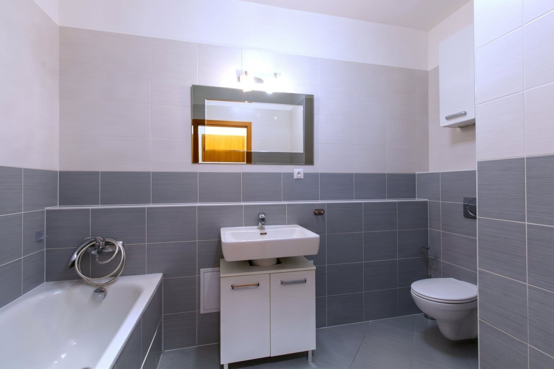 Prenájom bytu 2-izbový 50 m², Svitákova, Praha, Praha Prenájom bytu 2-izbový 50 m², Svitákova, Praha, Praha
