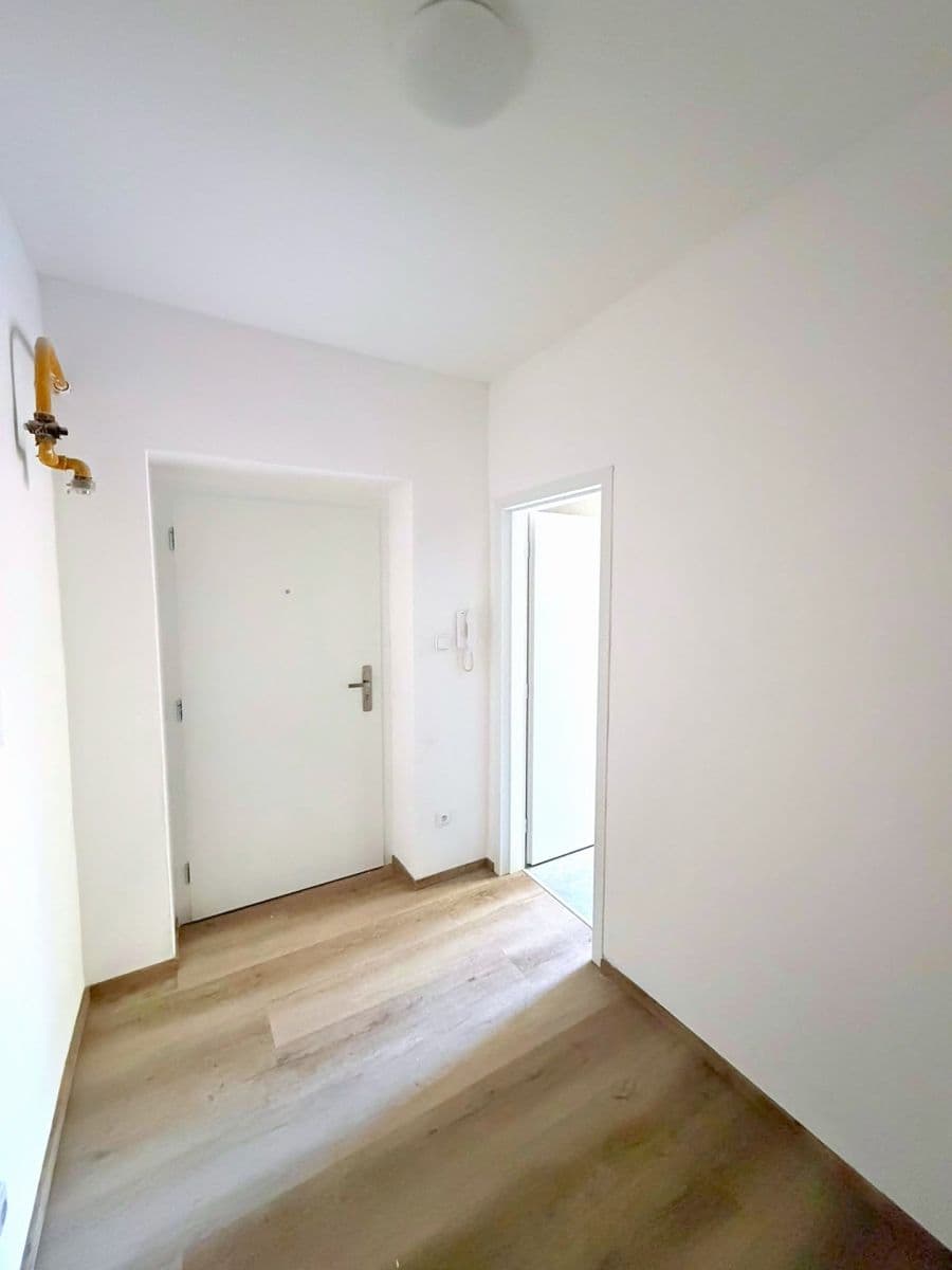 Predaj bytu 2-izbový 52 m², Palackého třída, Nymburk, Středočeský kraj Predaj bytu 2-izbový 52 m², Palackého třída, Nymburk, Středočeský kraj