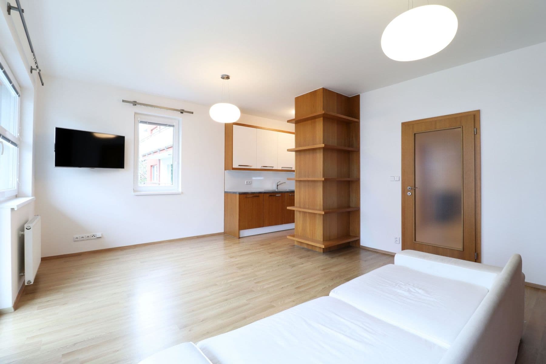Prenájom bytu 3-izbový 81 m², Nad Akcízem, Praha, Praha Prenájom bytu 3-izbový 81 m², Nad Akcízem, Praha, Praha