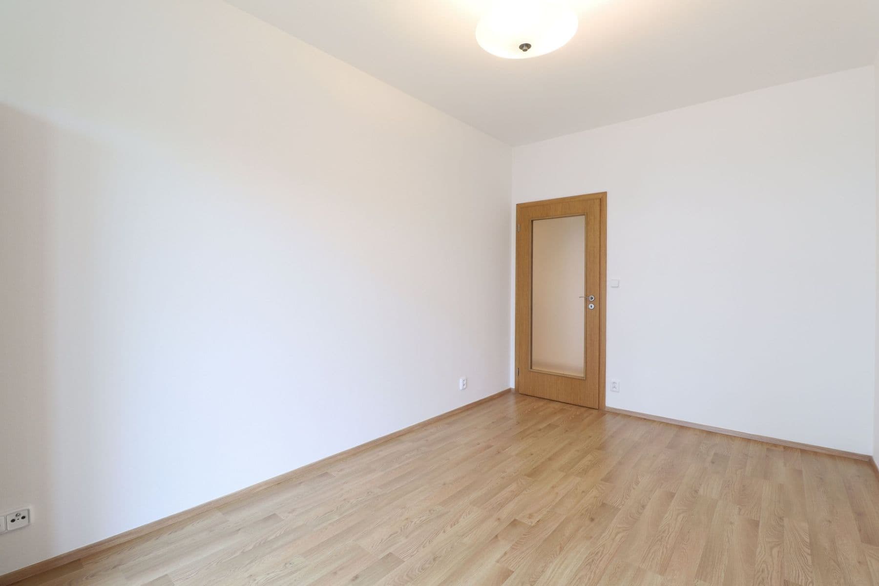 Prenájom bytu 3-izbový 81 m², Nad Akcízem, Praha, Praha Prenájom bytu 3-izbový 81 m², Nad Akcízem, Praha, Praha