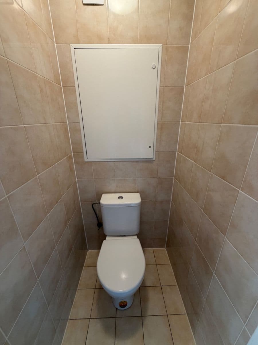 Prenájom bytu 2-izbový 70 m², K Ládví, Praha, Praha Prenájom bytu 2-izbový 70 m², K Ládví, Praha, Praha