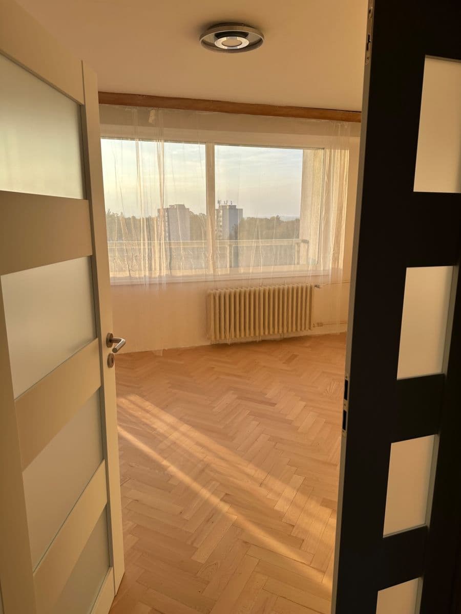 Prenájom bytu 2-izbový 70 m², K Ládví, Praha, Praha Prenájom bytu 2-izbový 70 m², K Ládví, Praha, Praha