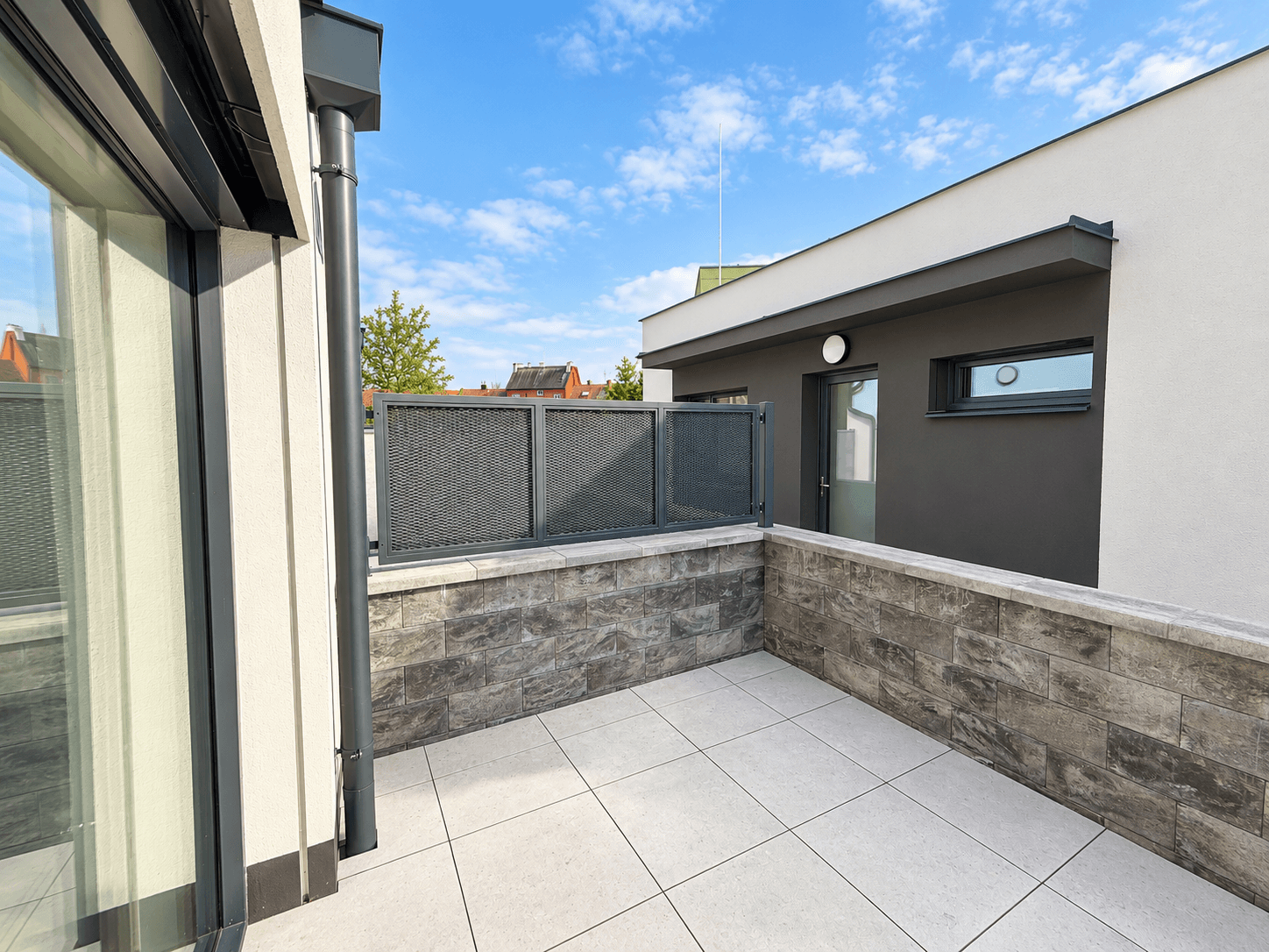 Prenájom bytu 1-izbový 44 m², Gočárova třída, Hradec Králové, Královéhradecký kraj Prenájom bytu 1-izbový 44 m², Gočárova třída, Hradec Králové, Královéhradecký kraj