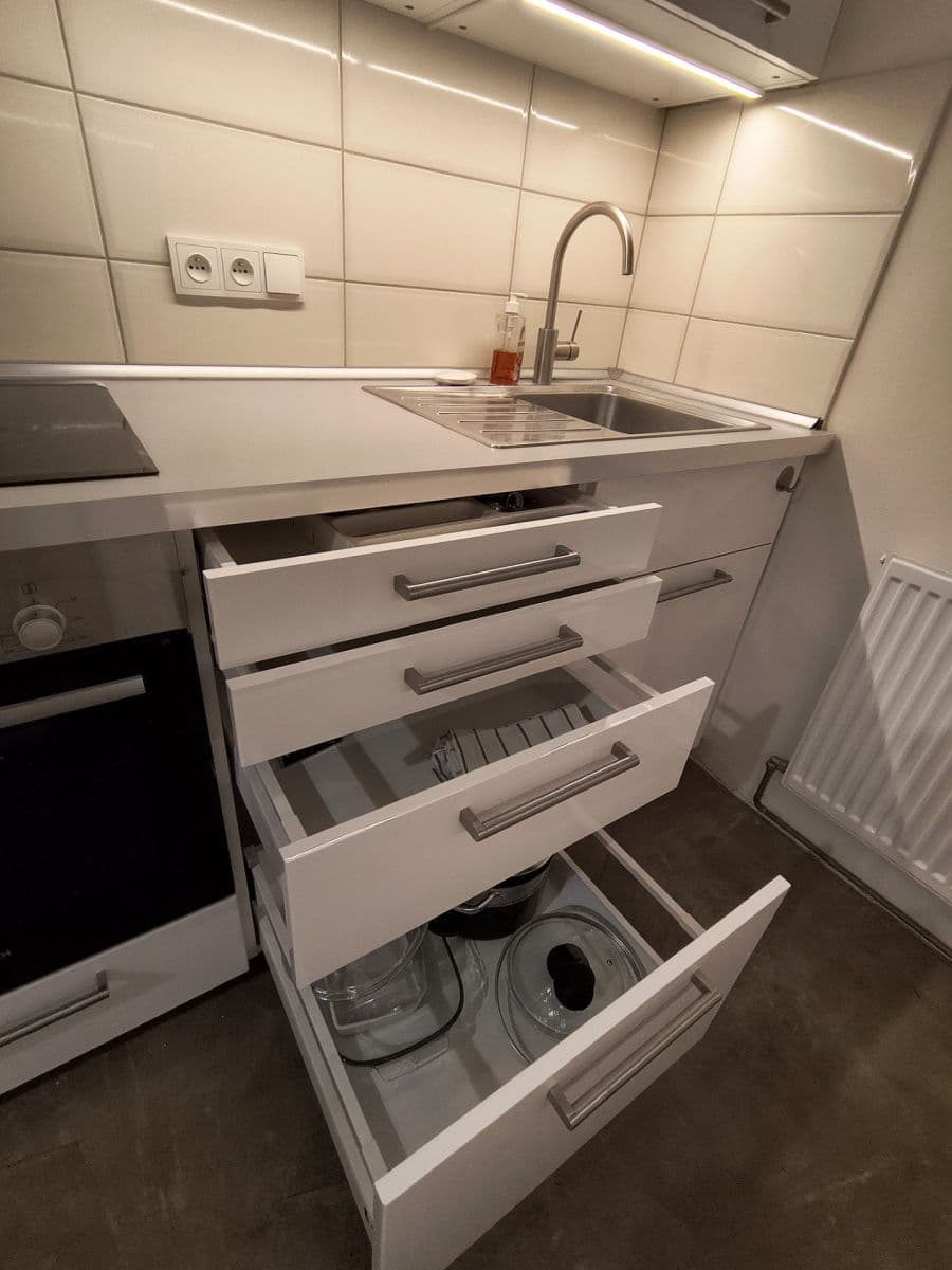 Prenájom bytu 1-izbový 33 m², Hálkova, Praha, Praha Prenájom bytu 1-izbový 33 m², Hálkova, Praha, Praha