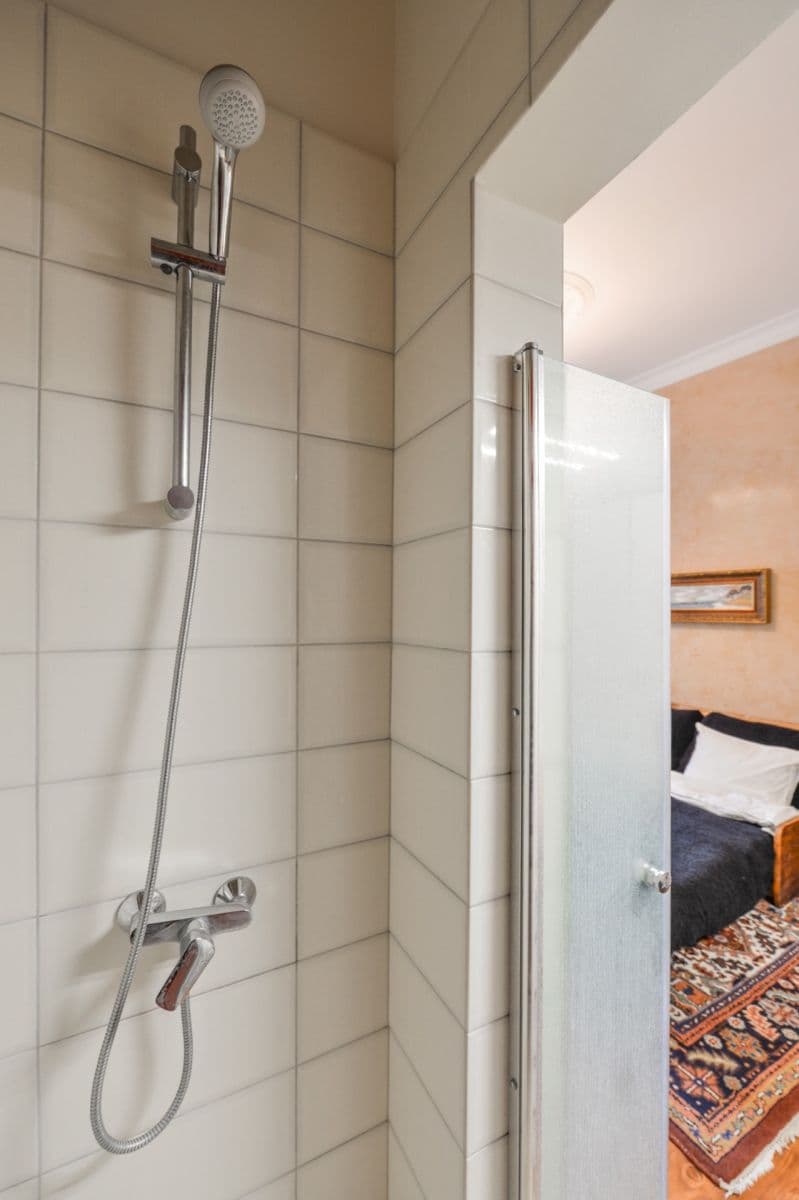 Prenájom bytu 1-izbový 33 m², Hálkova, Praha, Praha Prenájom bytu 1-izbový 33 m², Hálkova, Praha, Praha
