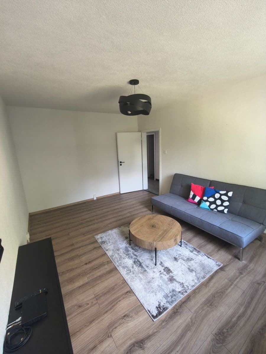 Prenájom bytu 3-izbový 66 m², Brezová, Spišská Nová Ves, Košický kraj Prenájom bytu 3-izbový 66 m², Brezová, Spišská Nová Ves, Košický kraj