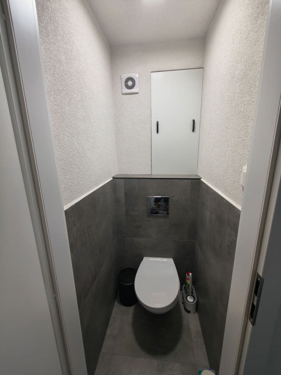 Prenájom bytu 3-izbový 66 m², Brezová, Spišská Nová Ves, Košický kraj Prenájom bytu 3-izbový 66 m², Brezová, Spišská Nová Ves, Košický kraj