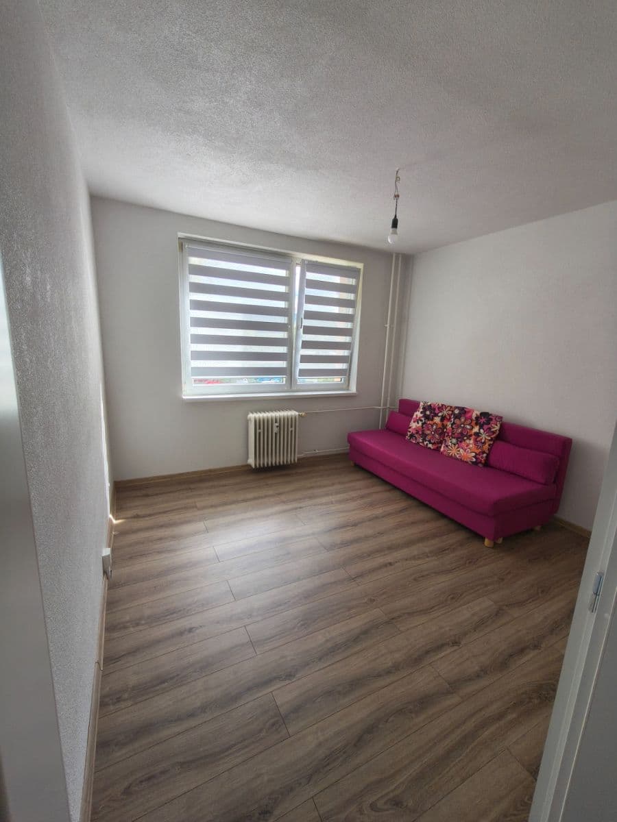 Prenájom bytu 3-izbový 66 m², Brezová, Spišská Nová Ves, Košický kraj Prenájom bytu 3-izbový 66 m², Brezová, Spišská Nová Ves, Košický kraj