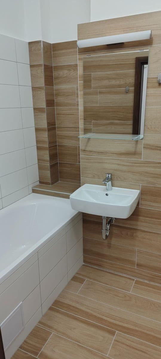 Prenájom bytu 1-izbový 49 m², Poupětova, Praha, Praha Prenájom bytu 1-izbový 49 m², Poupětova, Praha, Praha