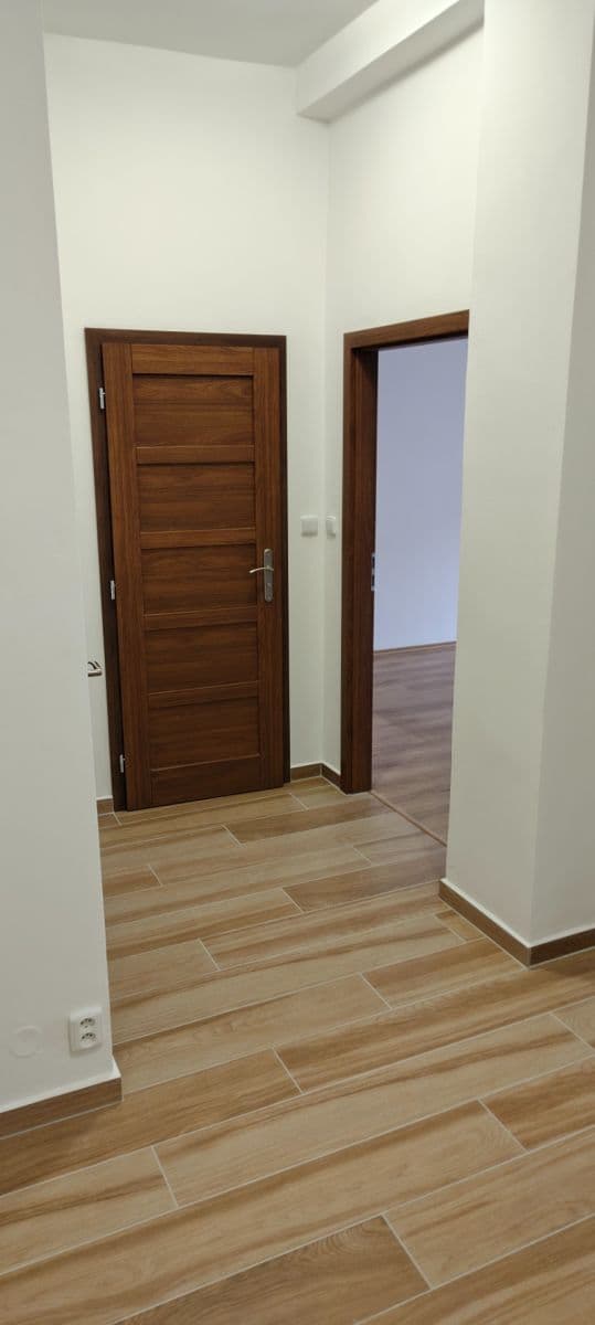 Prenájom bytu 1-izbový 49 m², Poupětova, Praha, Praha Prenájom bytu 1-izbový 49 m², Poupětova, Praha, Praha
