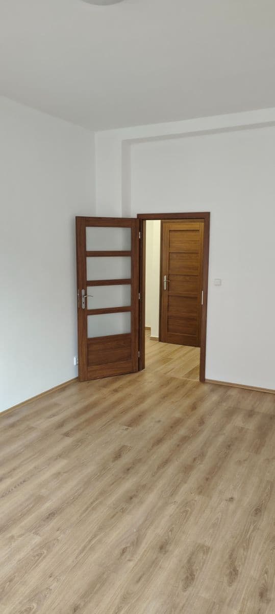 Prenájom bytu 1-izbový 49 m², Poupětova, Praha, Praha Prenájom bytu 1-izbový 49 m², Poupětova, Praha, Praha