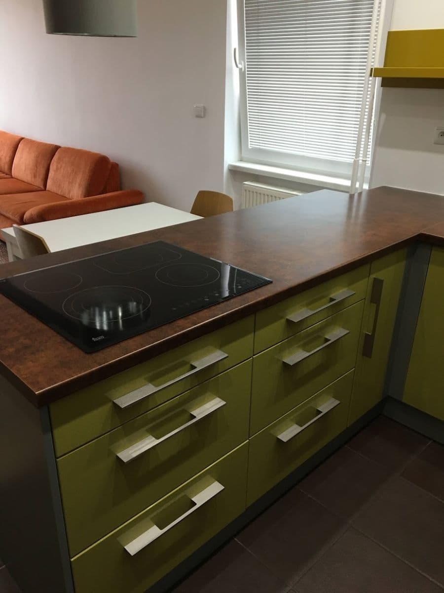 Prenájom bytu 2-izbový 55 m², Zdeňka Štěpánka, Rakovník, Středočeský kraj Prenájom bytu 2-izbový 55 m², Zdeňka Štěpánka, Rakovník, Středočeský kraj