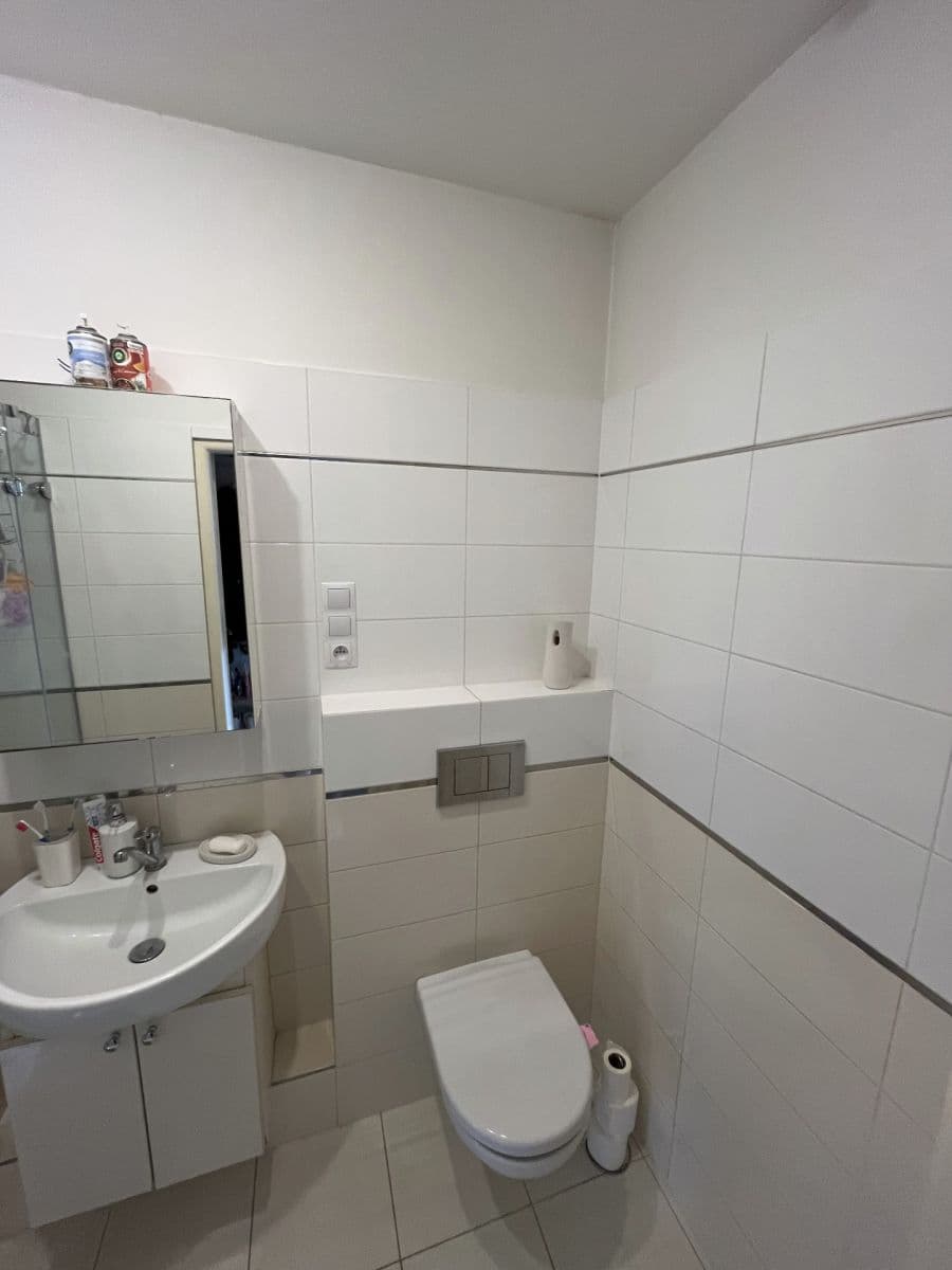 Prenájom bytu 2-izbový 51 m², Blatenská, Plzeň, Plzeňský kraj Prenájom bytu 2-izbový 51 m², Blatenská, Plzeň, Plzeňský kraj
