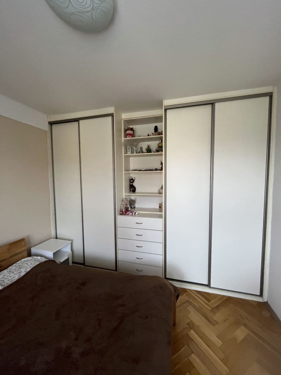 Prenájom bytu 2-izbový 51 m², Blatenská, Plzeň, Plzeňský kraj Prenájom bytu 2-izbový 51 m², Blatenská, Plzeň, Plzeňský kraj
