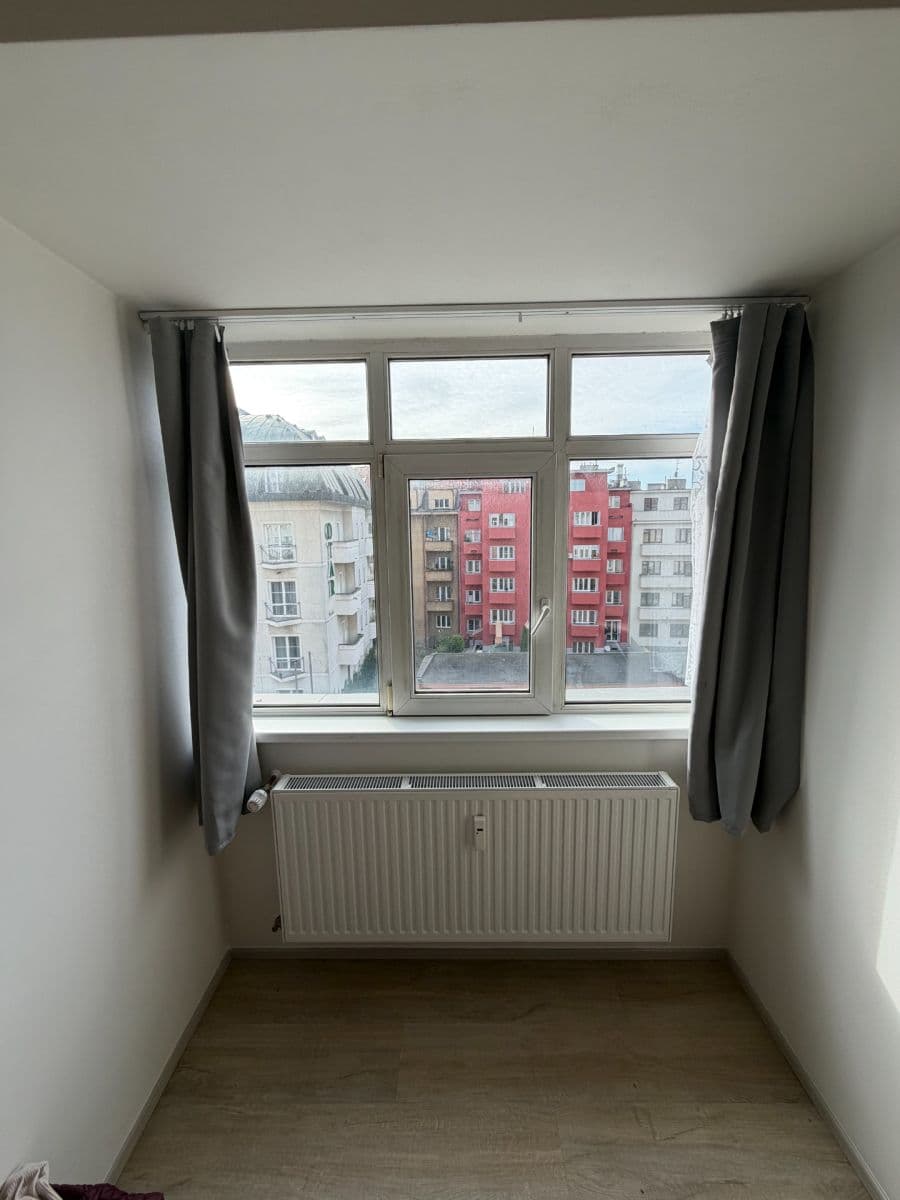 Prenájom bytu 1-izbový 31 m², 5. května, Praha, Praha Prenájom bytu 1-izbový 31 m², 5. května, Praha, Praha