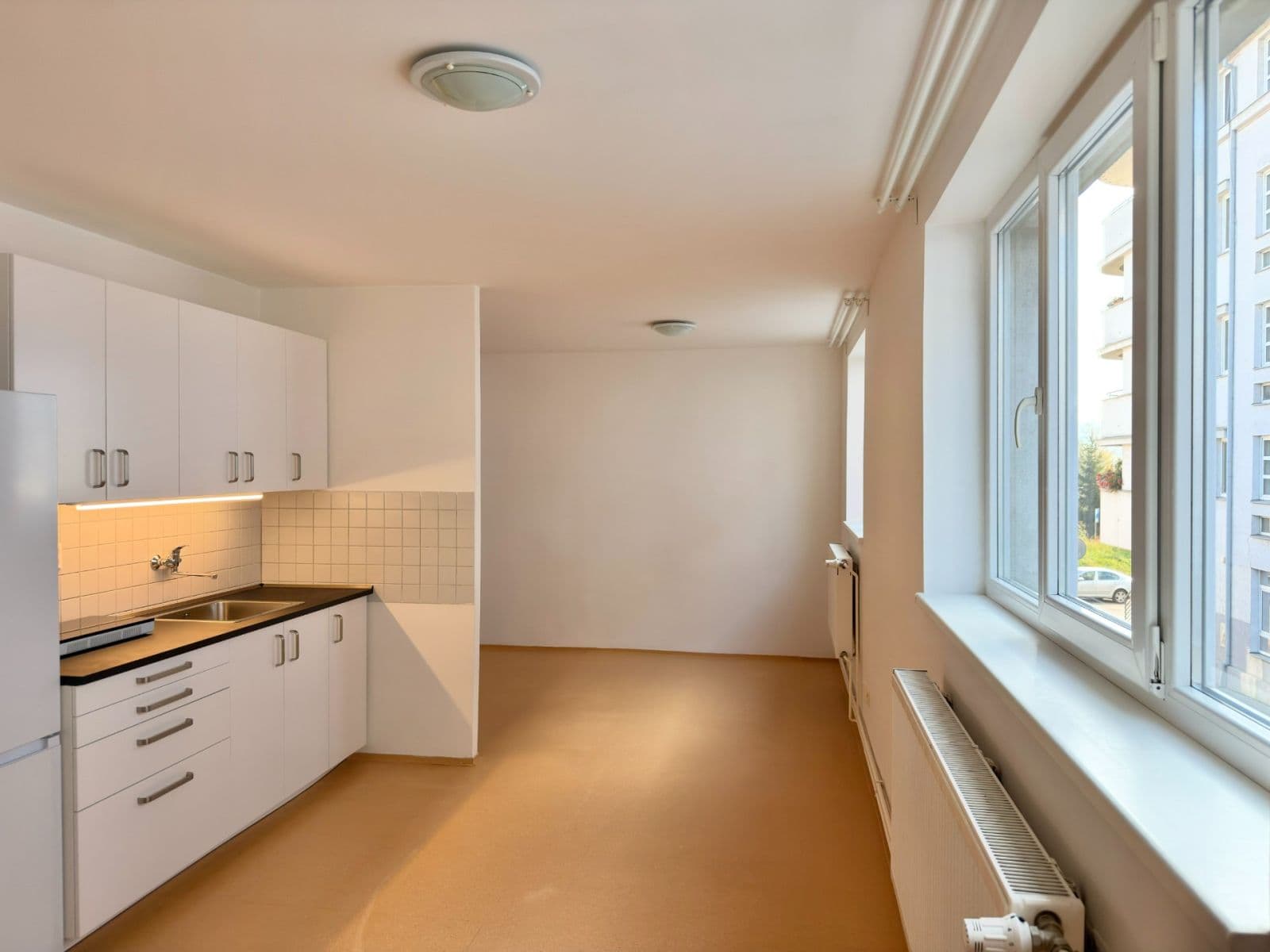 Prenájom bytu 1-izbový 39 m², Zbynická, Praha, Praha Prenájom bytu 1-izbový 39 m², Zbynická, Praha, Praha