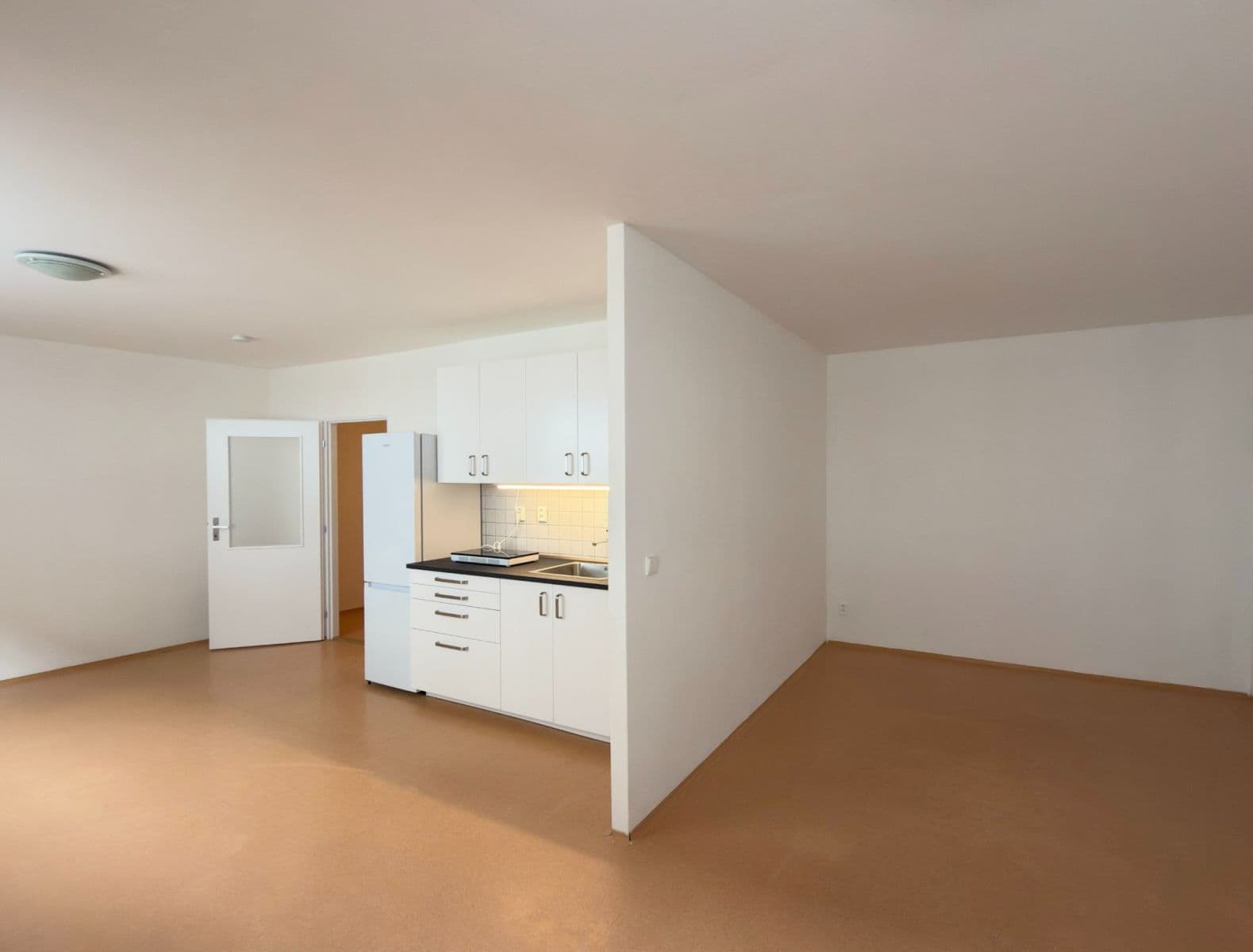 Prenájom bytu 1-izbový 39 m², Zbynická, Praha, Praha Prenájom bytu 1-izbový 39 m², Zbynická, Praha, Praha