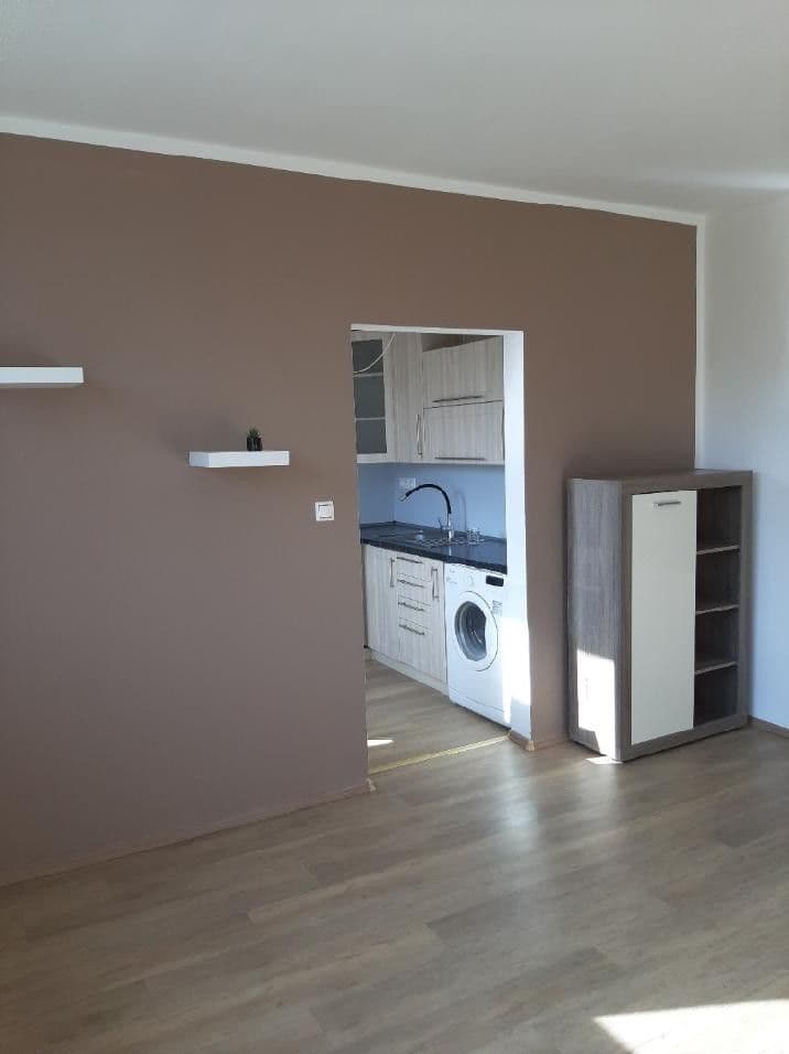 Prenájom bytu 2-izbový 44 m², Trnkova, Olomouc, Olomoucký kraj Prenájom bytu 2-izbový 44 m², Trnkova, Olomouc, Olomoucký kraj