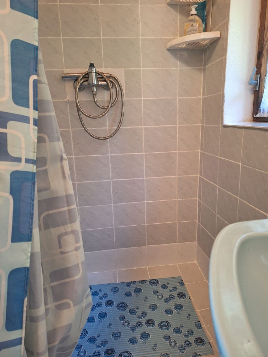 Predaj rekreačného objektu 100 m², pozemok 746 m², V Brdcích, Zbiroh, Plzeňský kraj Predaj rekreačného objektu 100 m², pozemok 746 m², V Brdcích, Zbiroh, Plzeňský kraj