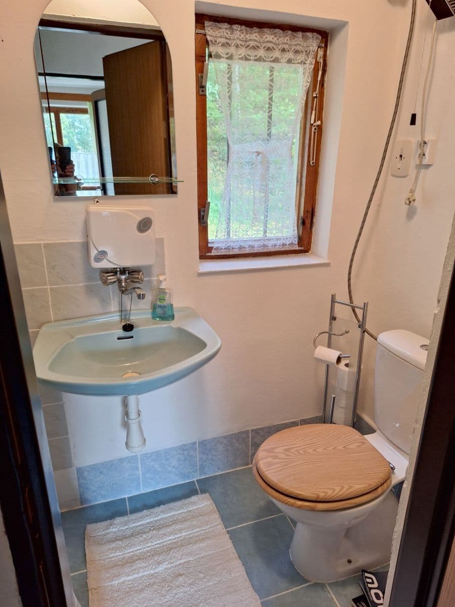 Predaj rekreačného objektu 100 m², pozemok 746 m², V Brdcích, Zbiroh, Plzeňský kraj Predaj rekreačného objektu 100 m², pozemok 746 m², V Brdcích, Zbiroh, Plzeňský kraj