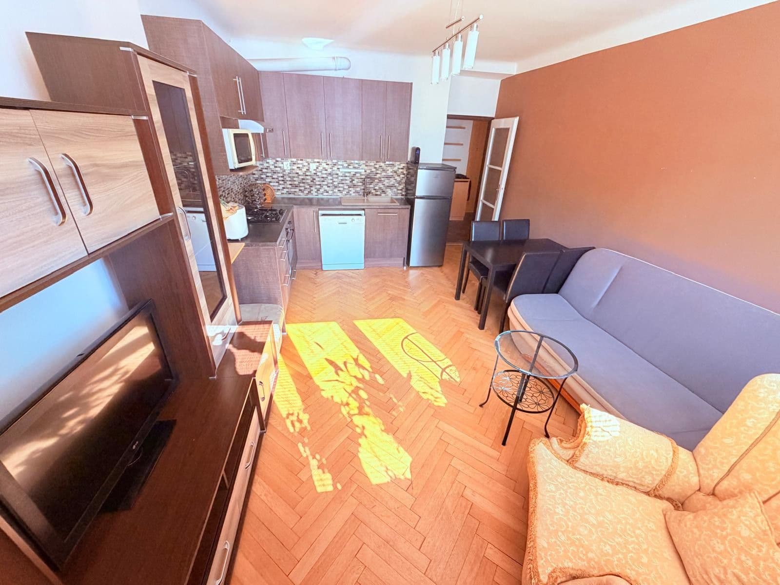 Prenájom bytu 2-izbový 52 m², Na Jezerce, Praha, Praha Prenájom bytu 2-izbový 52 m², Na Jezerce, Praha, Praha