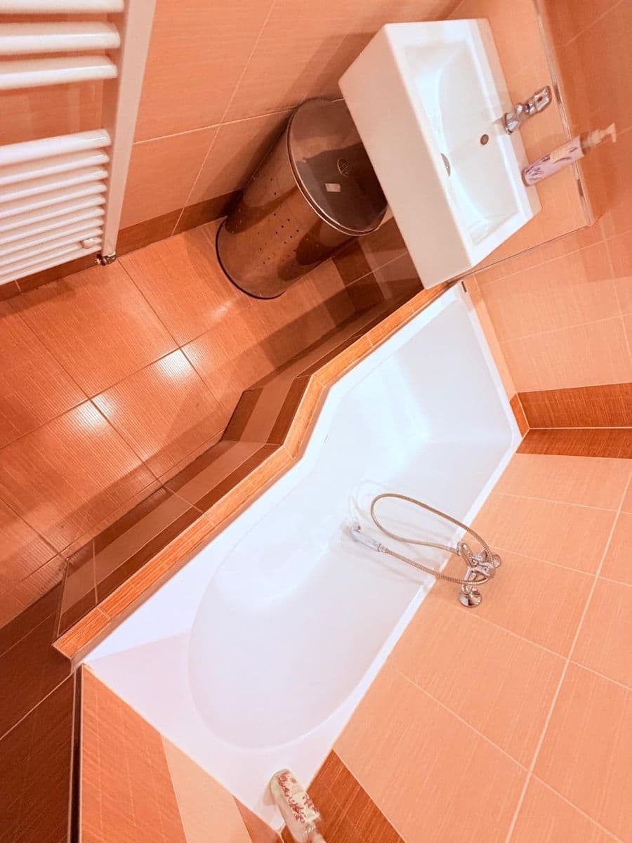 Prenájom bytu 2-izbový 52 m², Na Jezerce, Praha, Praha Prenájom bytu 2-izbový 52 m², Na Jezerce, Praha, Praha
