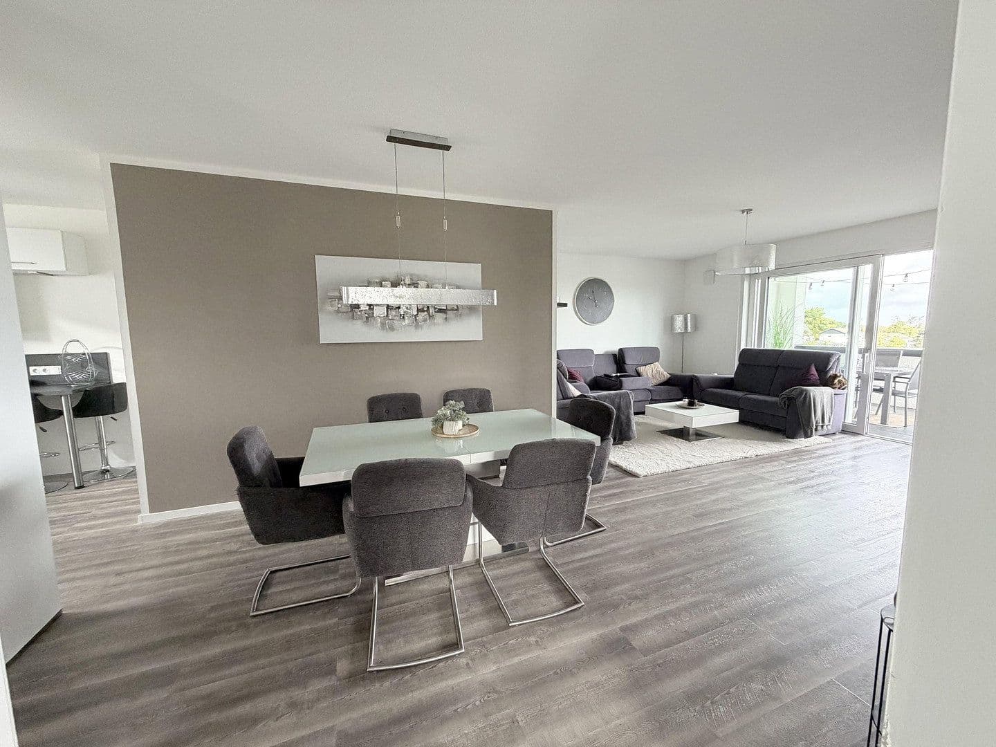 Predaj bytu 3-izbový 91 m², Willroth, Porýnie-Falcko Predaj bytu 3-izbový 91 m², Willroth, Porýnie-Falcko