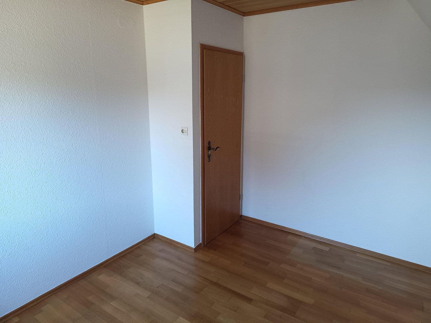 Predaj domu 116 m², pozemok 500 m², Rastede, Dolné Sasko Predaj domu 116 m², pozemok 500 m², Rastede, Dolné Sasko