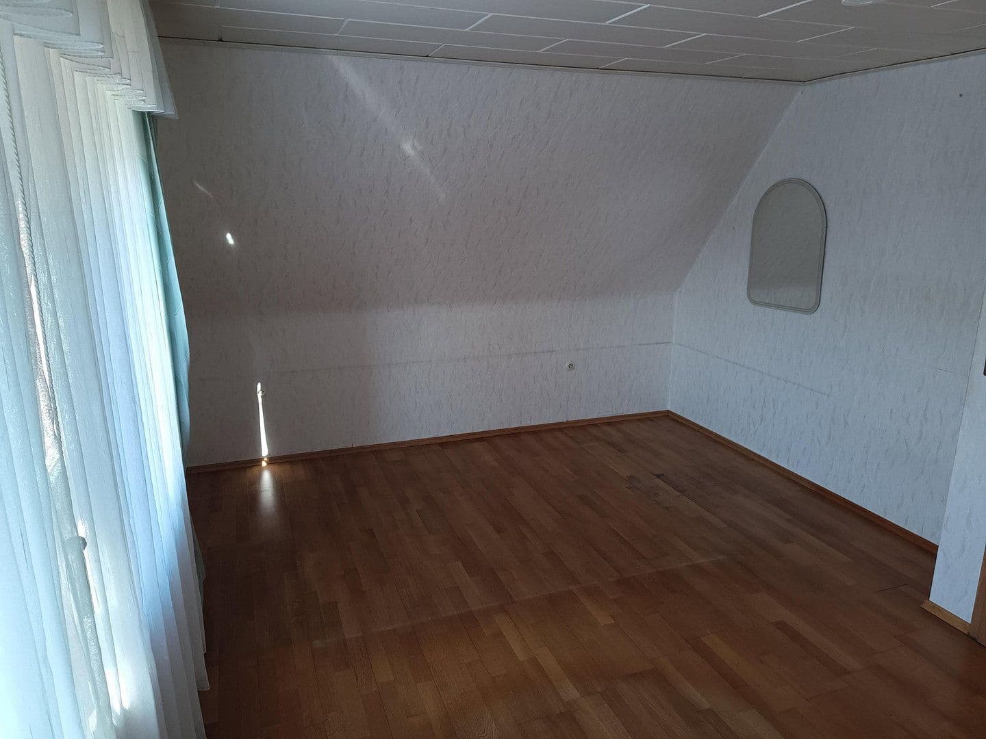 Predaj domu 116 m², pozemok 500 m², Rastede, Dolné Sasko Predaj domu 116 m², pozemok 500 m², Rastede, Dolné Sasko
