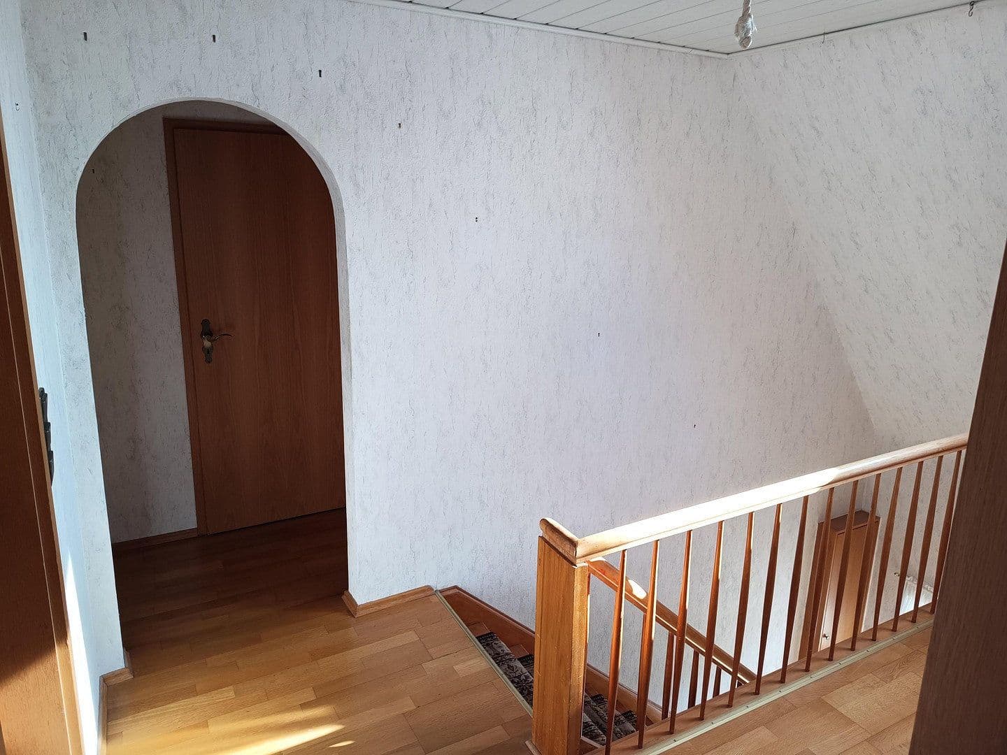 Predaj domu 116 m², pozemok 500 m², Rastede, Dolné Sasko Predaj domu 116 m², pozemok 500 m², Rastede, Dolné Sasko