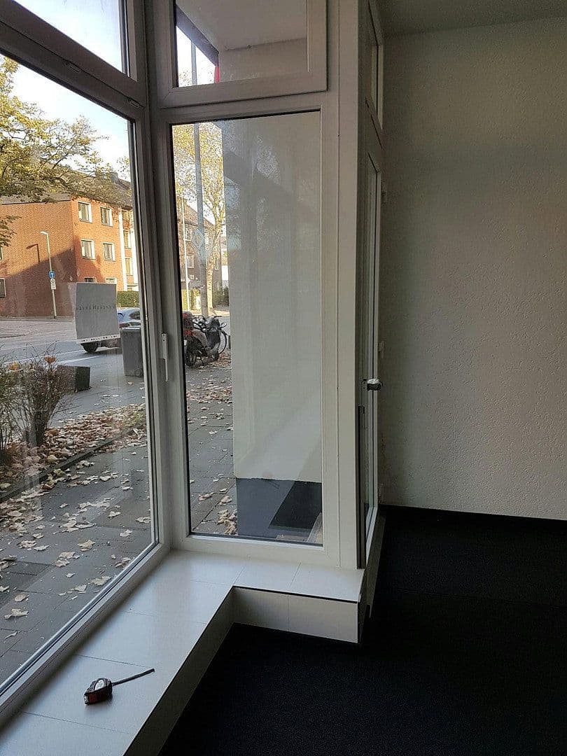 Prenájom kancelárie 30 m², Duisburg, Severné Porýnie - Westfálsko Prenájom kancelárie 30 m², Duisburg, Severné Porýnie - Westfálsko