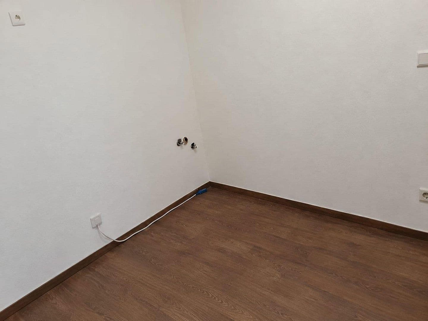 Prenájom kancelárie 30 m², Duisburg, Severné Porýnie - Westfálsko Prenájom kancelárie 30 m², Duisburg, Severné Porýnie - Westfálsko