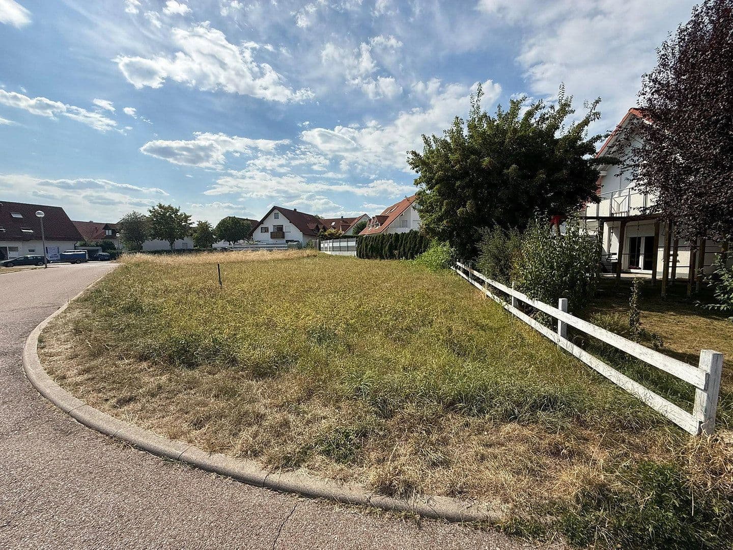 Predaj pozemku 649 m², Lauchheim, Bádensko-Wurttembersko Predaj pozemku 649 m², Lauchheim, Bádensko-Wurttembersko