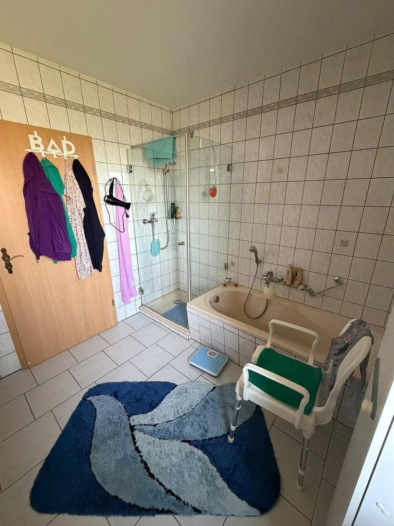 Prenájom bytu 4-izbový 102 m², Am Sonnenhang 8, Oberbettingen, Porýnie-Falcko Prenájom bytu 4-izbový 102 m², Am Sonnenhang 8, Oberbettingen, Porýnie-Falcko