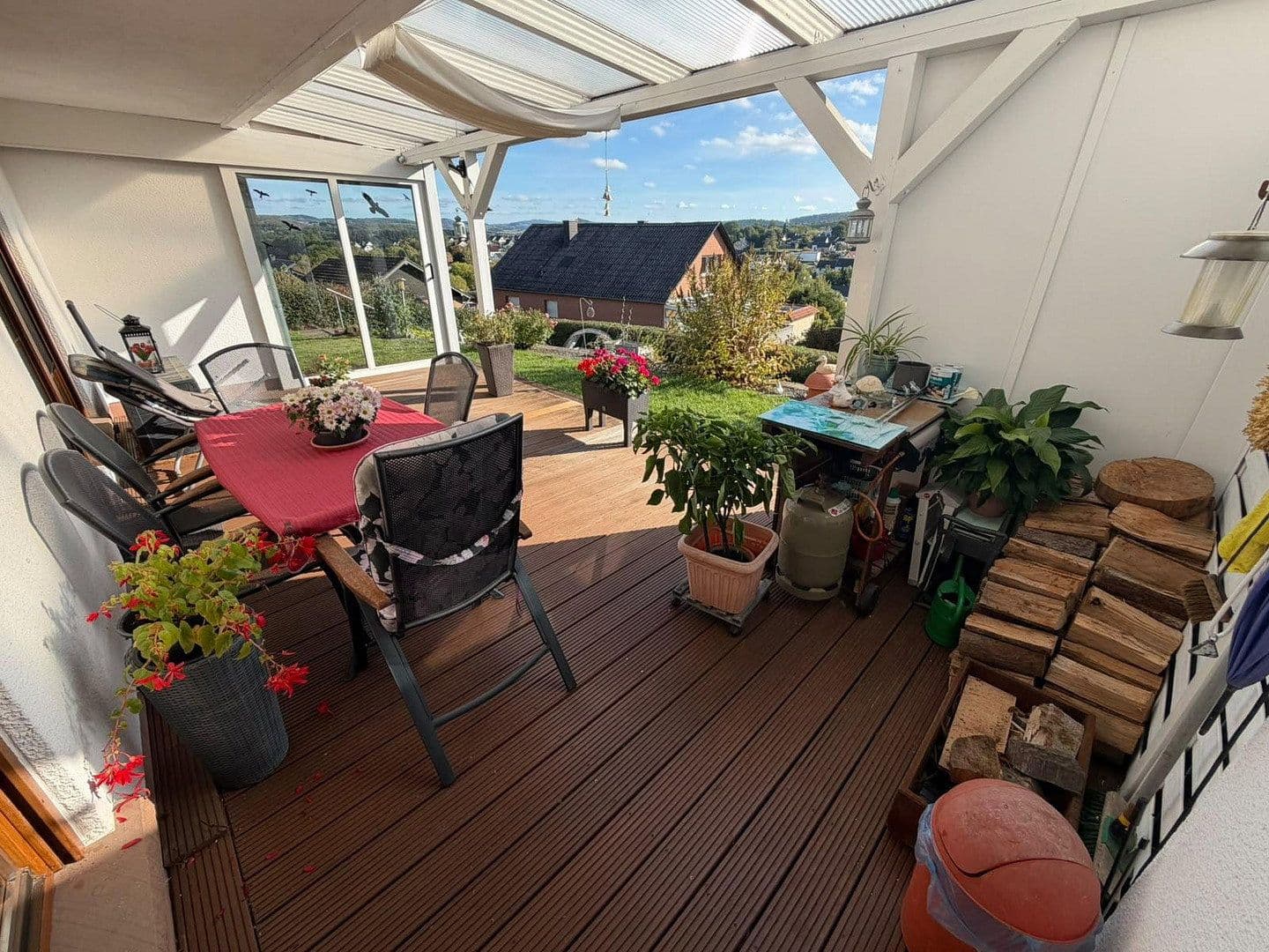 Prenájom bytu 4-izbový 102 m², Am Sonnenhang 8, Oberbettingen, Porýnie-Falcko Prenájom bytu 4-izbový 102 m², Am Sonnenhang 8, Oberbettingen, Porýnie-Falcko