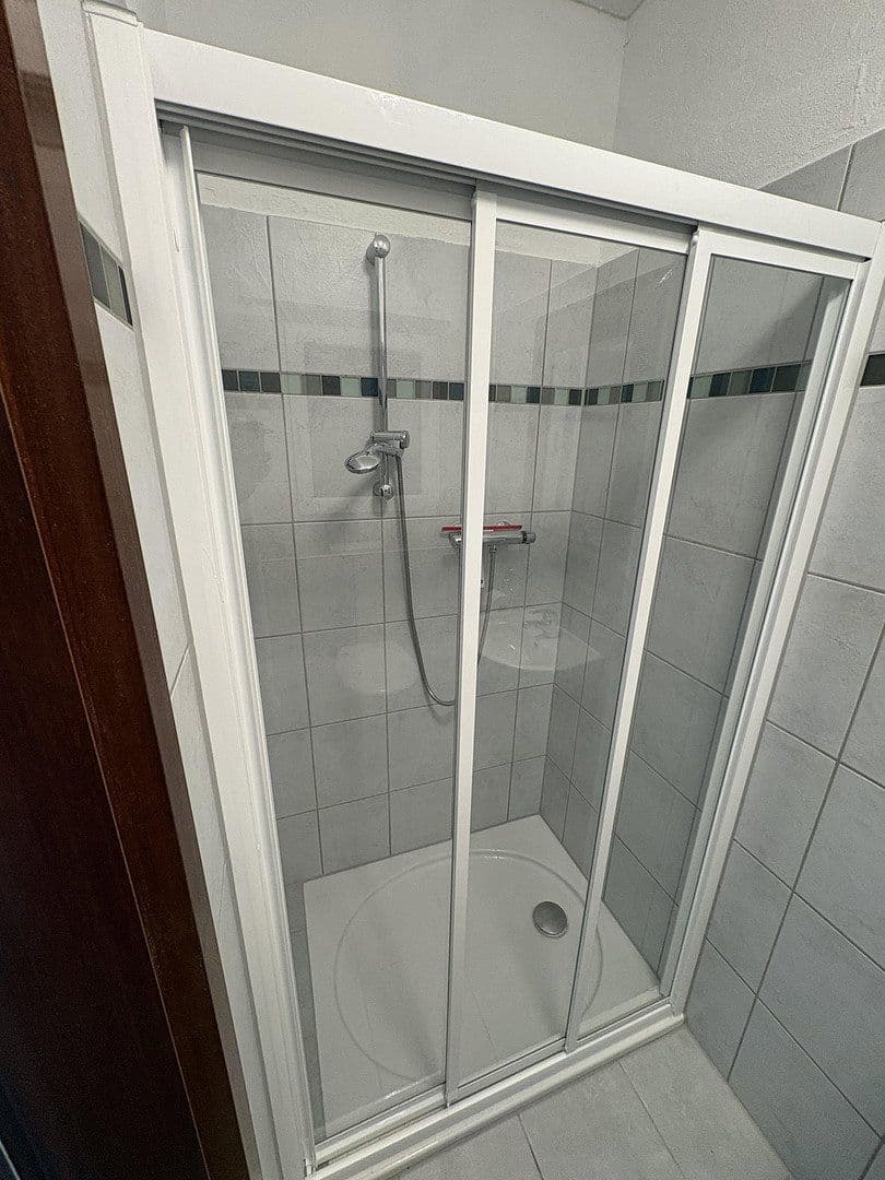 Prenájom domu 206 m², pozemok 380 m², Erftstadt, Severné Porýnie - Westfálsko Prenájom domu 206 m², pozemok 380 m², Erftstadt, Severné Porýnie - Westfálsko