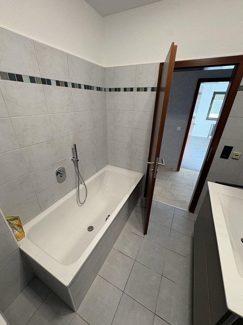 Prenájom domu 206 m², pozemok 380 m², Erftstadt, Severné Porýnie - Westfálsko Prenájom domu 206 m², pozemok 380 m², Erftstadt, Severné Porýnie - Westfálsko