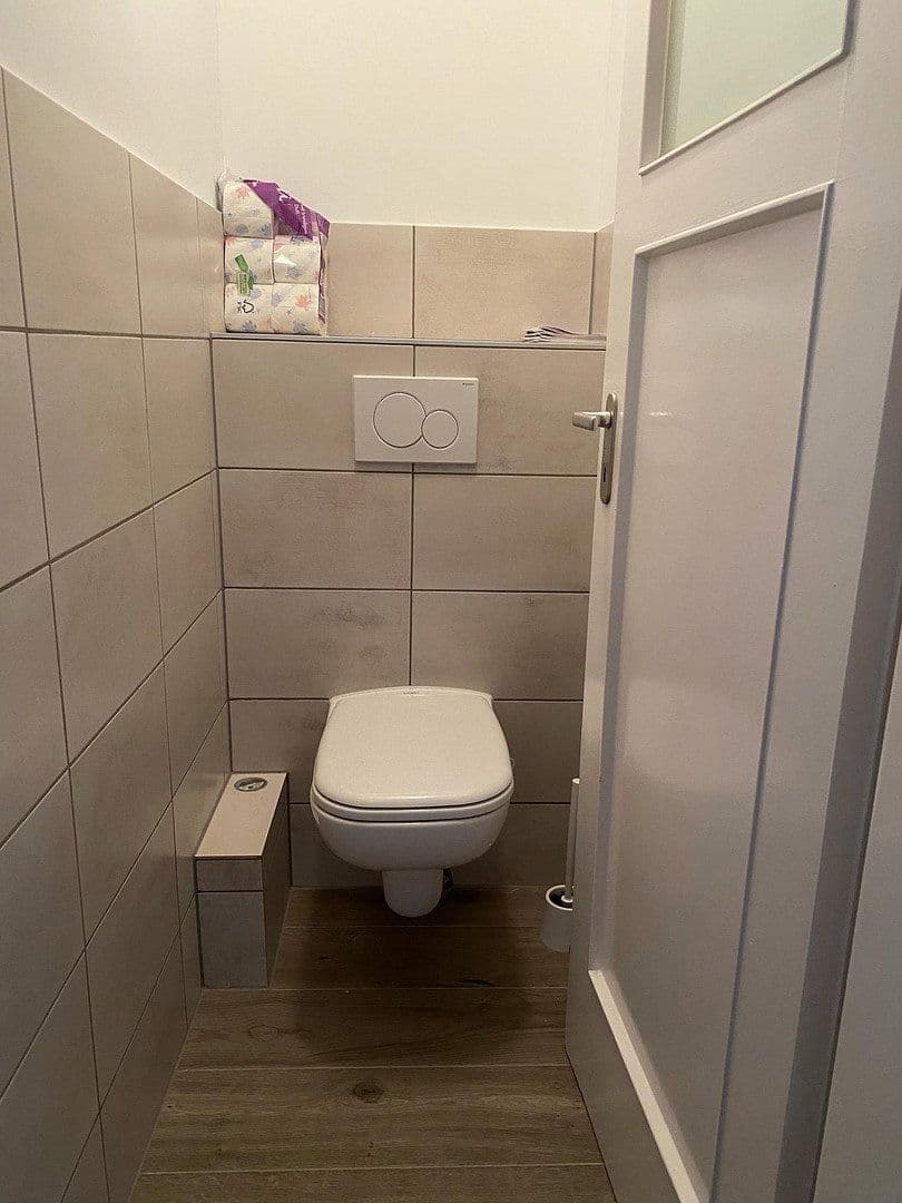 Prenájom bytu 2-izbový 50 m², Kirchstraße 21, Darmstadt, Hesensko Prenájom bytu 2-izbový 50 m², Kirchstraße 21, Darmstadt, Hesensko