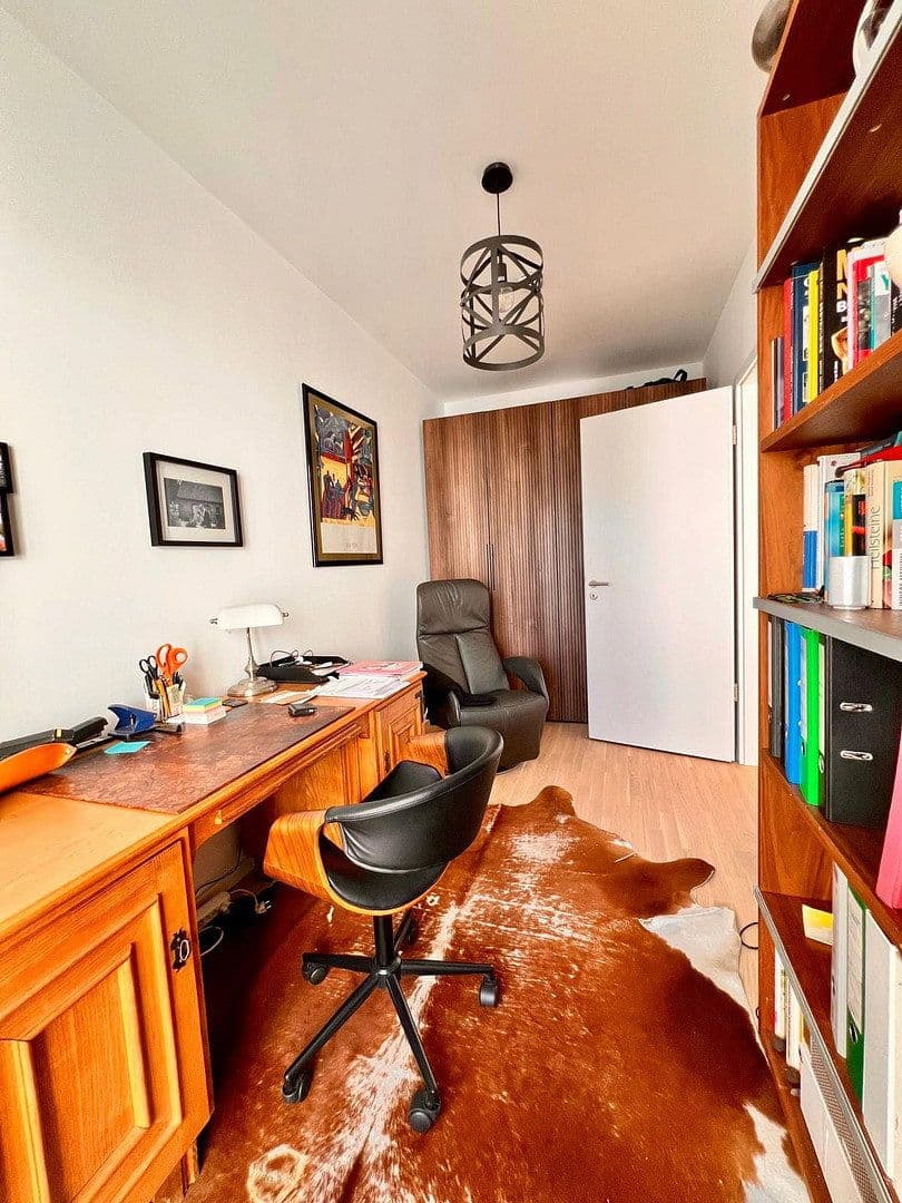 Predaj bytu 3-izbový 85 m², Berlin, Berlín Predaj bytu 3-izbový 85 m², Berlin, Berlín